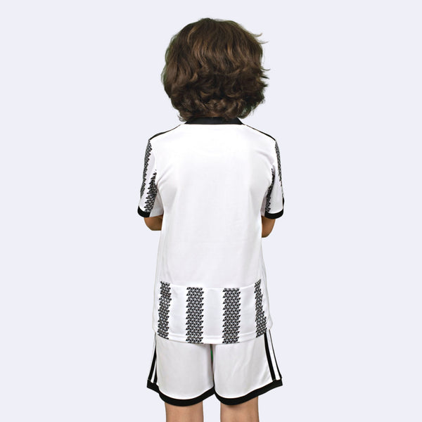 Juventus 22/23 Kids Home Kit