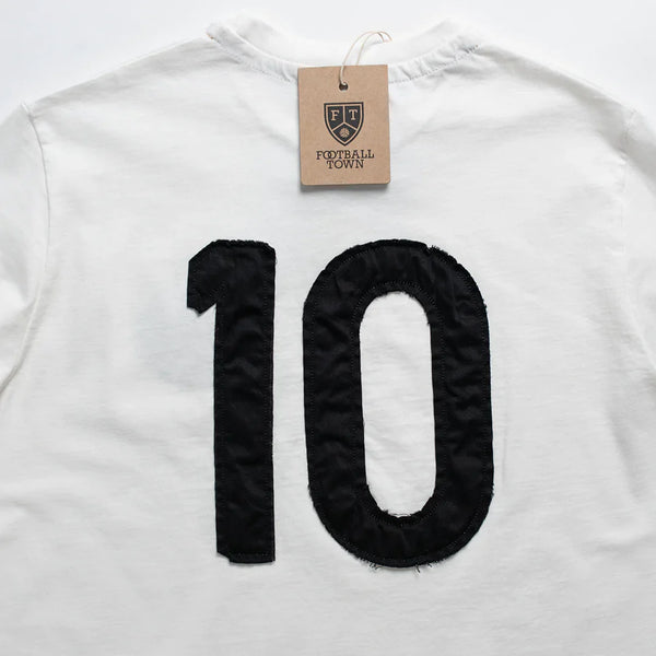 Die Mannschaft Number 10